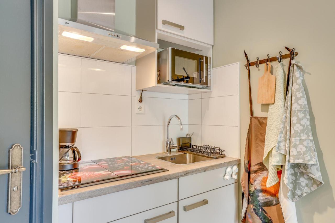 B&B Wicherumloo Wekerom Bagian luar foto