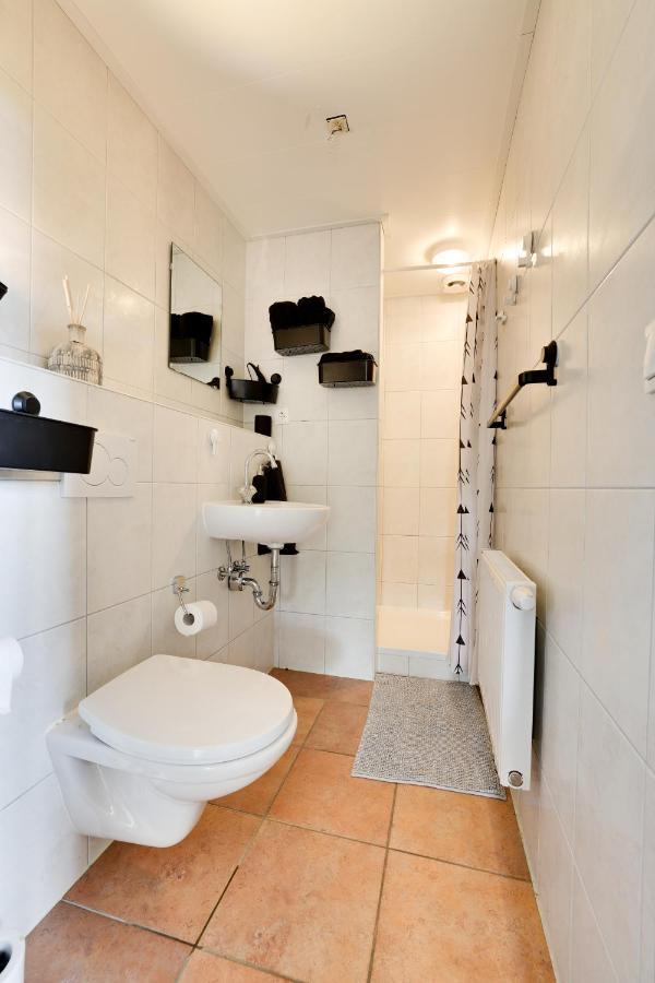 B&B Wicherumloo Wekerom Bagian luar foto
