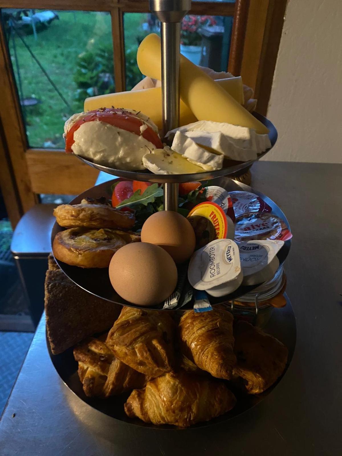 B&B Wicherumloo Wekerom Bagian luar foto