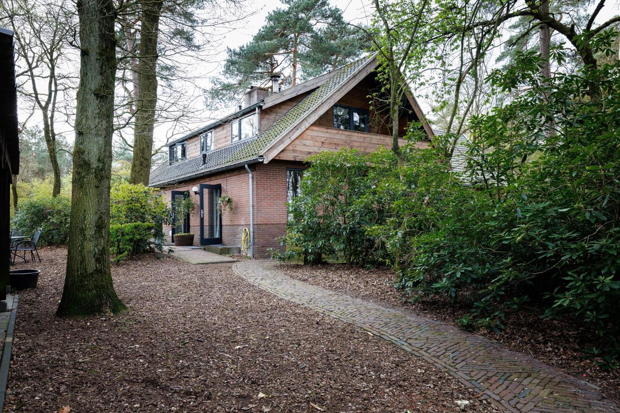 B&B Wicherumloo Wekerom Bagian luar foto